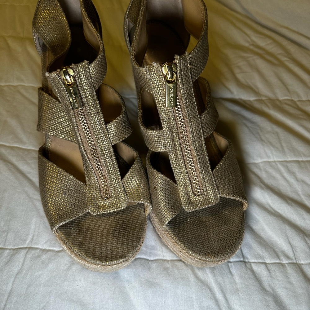Gold Women's wedges